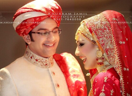 happy bride couple pakistan