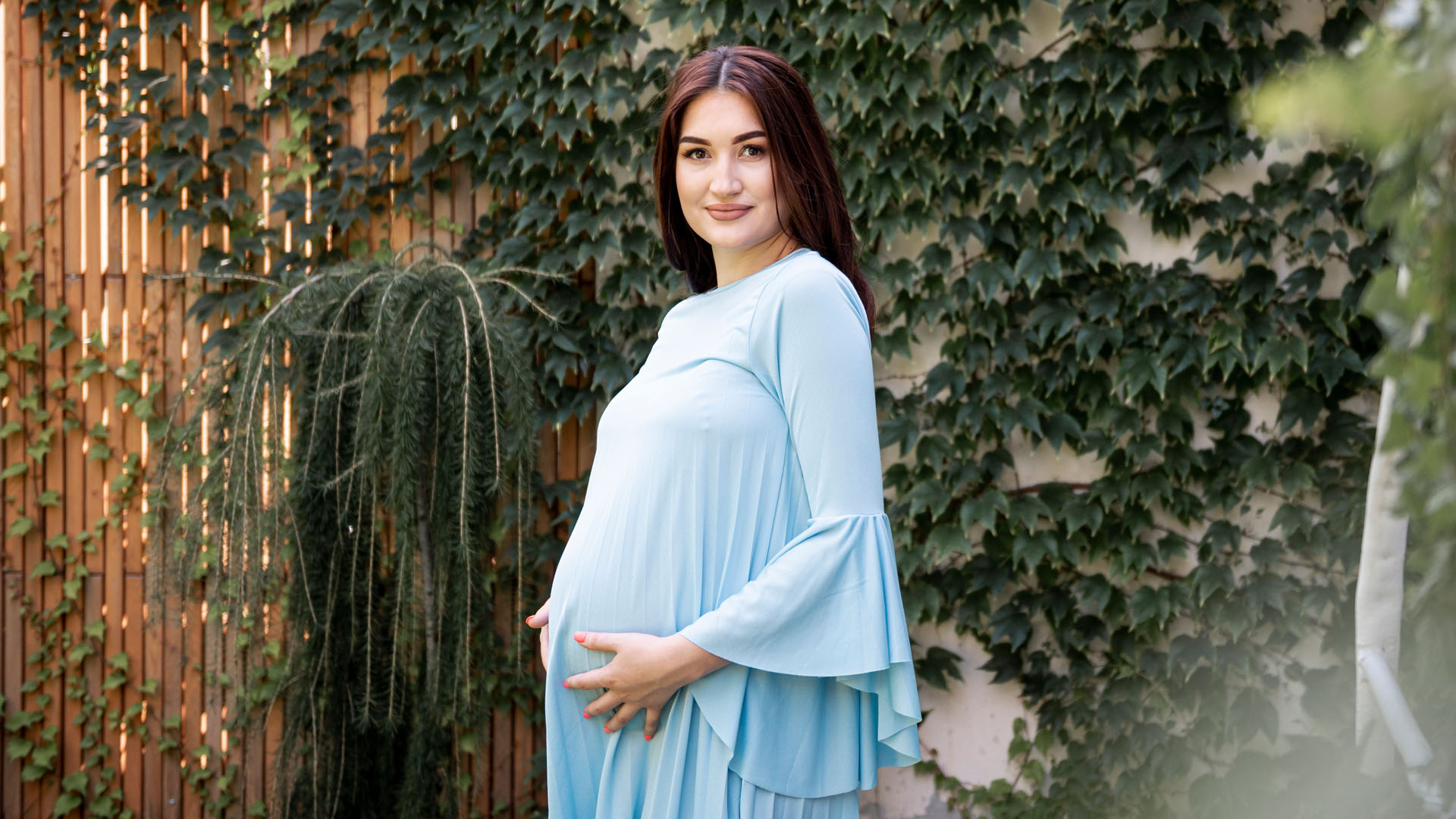 maternity photoshoot lahore pakistan expecting baby pregnant woman lahore pakistan